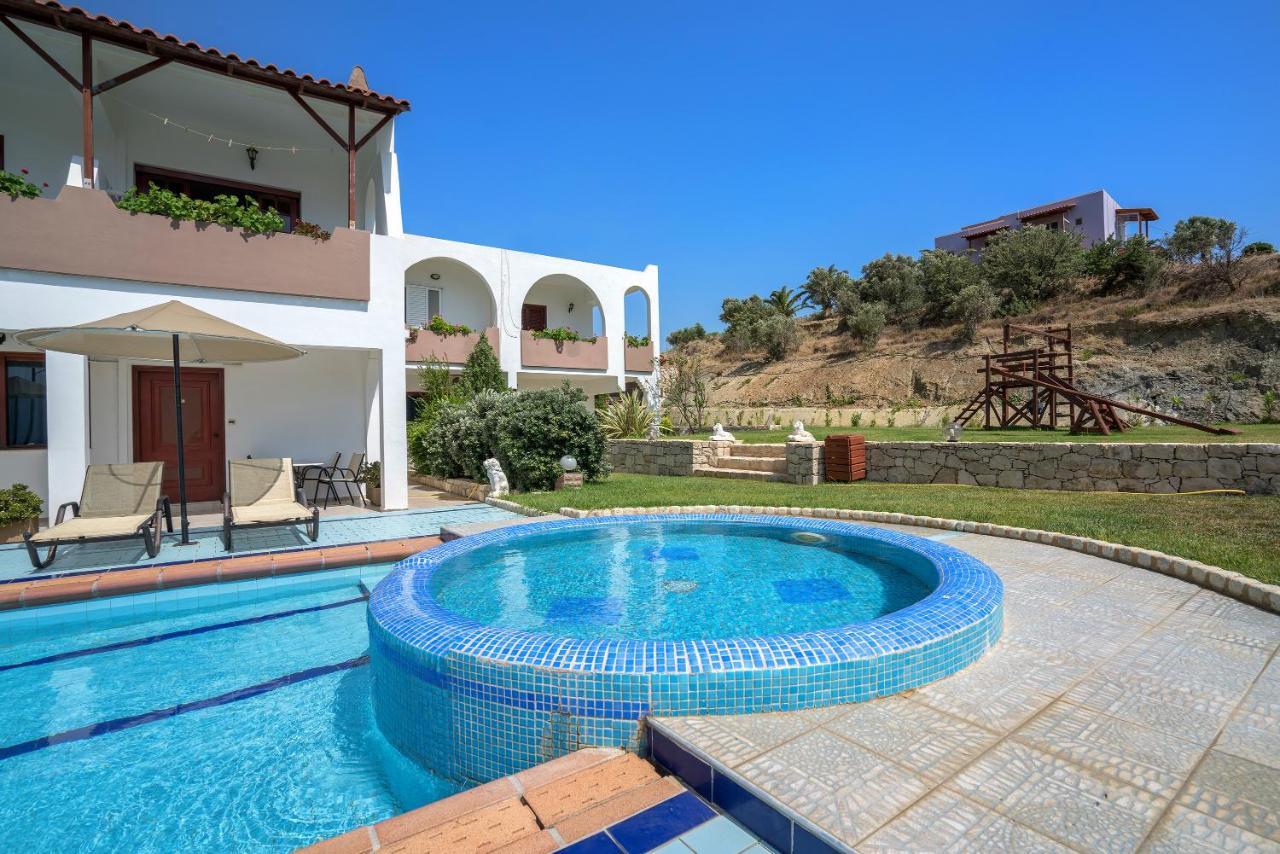 פלאקיאס Anthos Apartments מראה חיצוני תמונה