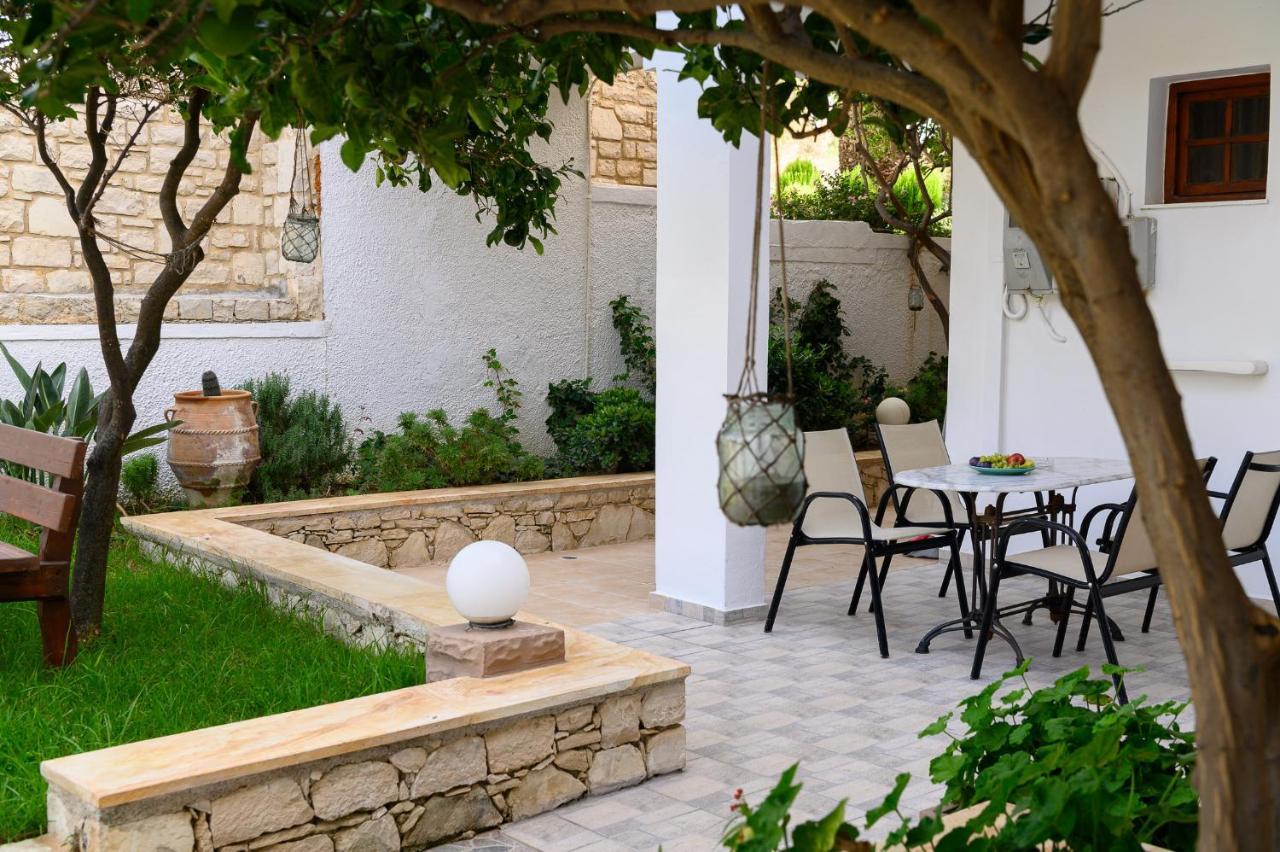 פלאקיאס Anthos Apartments מראה חיצוני תמונה